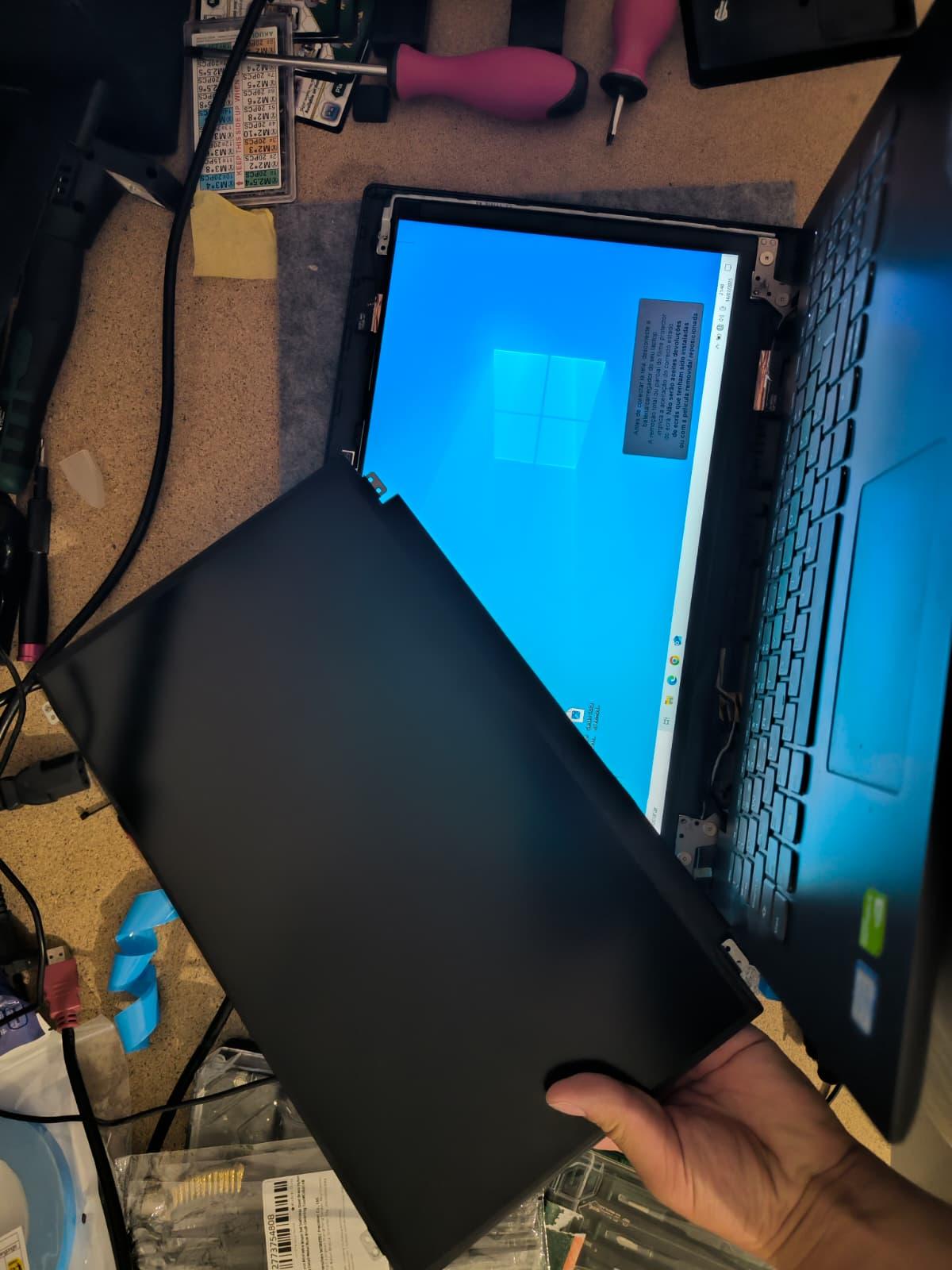 Reparação de ecrã de laptop